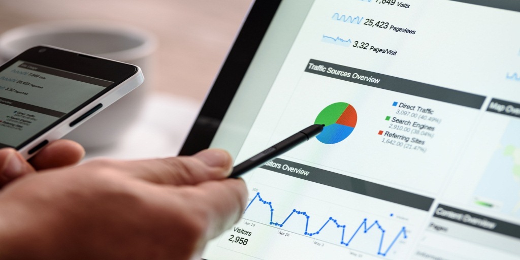 Strategi Memasarkan Produk Perusahaan Menggunakan Teknologi Informasi (Internet) Strategi Memasarkan Produk Perusahaan Menggunakan Teknologi Informasi (Internet)