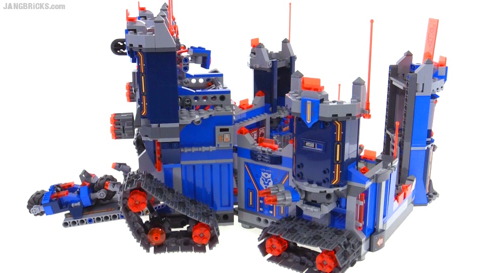 TVstation kompensation kat JANGBRiCKS LEGO reviews & MOCs: LEGO Nexo Knights: Fortrex + Merlok's  Library combined!