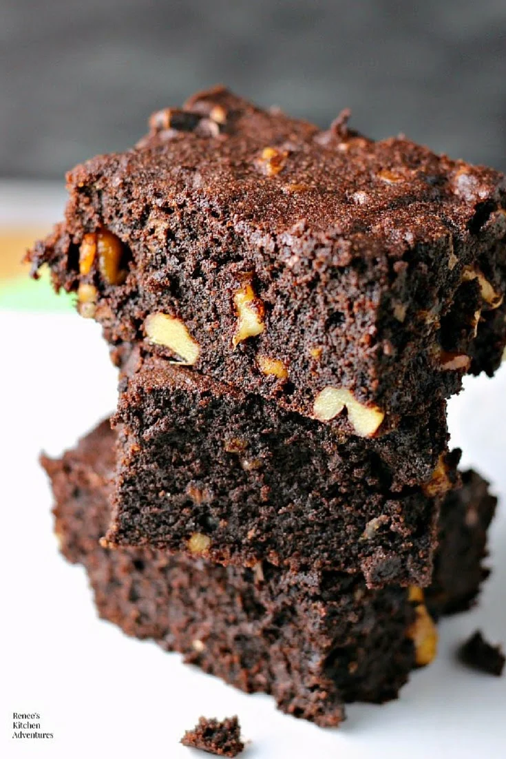 Coconut Flour Brownies | by Renee's Kitchen Adventures - Gluten free, grain free, dairy free recipe for better-for-you brownies