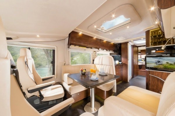 50 fantastic luxury motor-homes on wheels!