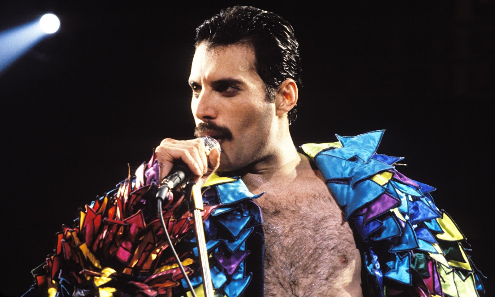 Colega de Queen revela que Freddie Mercury chegou a perder pé em tratamento contra a Aids Colega de Queen revela que Freddie Mercury chegou a perder pé em tratamento contra a Aids