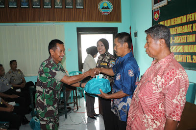 KODIM SRAGEN GELAR KOMSOS BERSAMA KOMPONEN MASYARAKAT