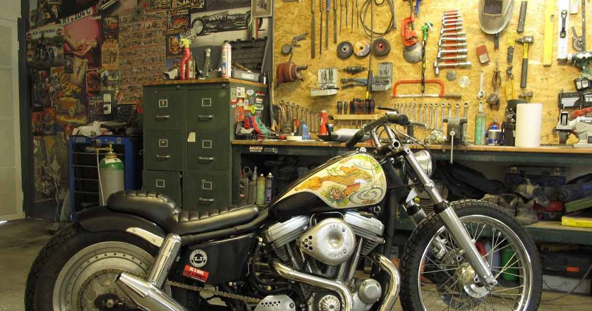 BOBS CHOP SHOP: ANYONE KNOW WHERE THERE ARE MORE PICS OF THIS SPORTSTER?