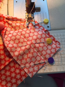 Sew Kind Of Wonderful: Tuesday Tips - Binding with Mitered corners and ...