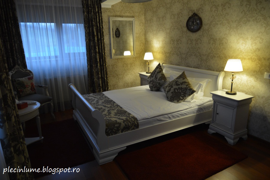 Cazare la pensiuni si hoteluri de 4 si 5* Cazare la pensiuni si hoteluri de 4 si 5*