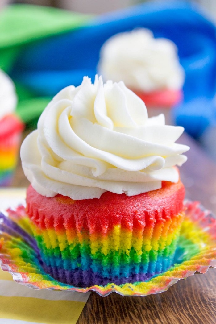 The Best Rainbow Recipes for your Rainbow Party Rainbow Cupcakes with Vanilla Cloud Frosting