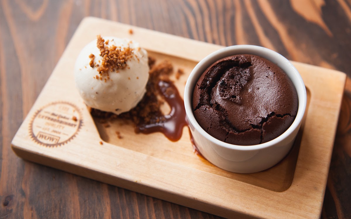 Hot Cakes Molten Chocolate Cakery Hot Cakes Molten Chocolate Cakery