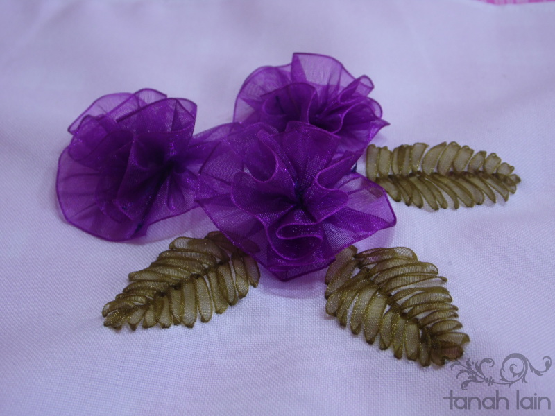 Flores Bordadas con Listón 