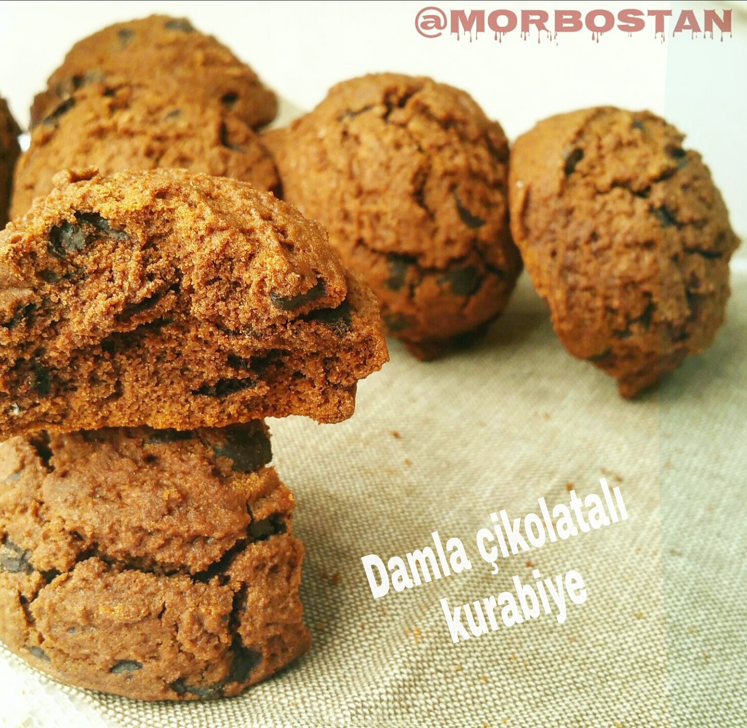 5 dakka Kurabiyesi – Damla Çikolatalı Tepside Kurabiye Tarifi 5 dakka Kurabiyesi – Damla Çikolatalı Tepside Kurabiye Tarifi