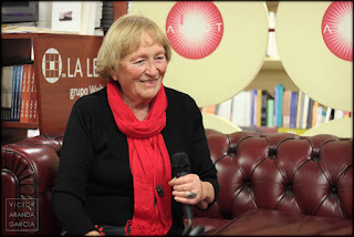 Presentación novela Petra Dindinger en librería Argot petra,dindinger,presentacion,retrato,fotografia,argot,castellon