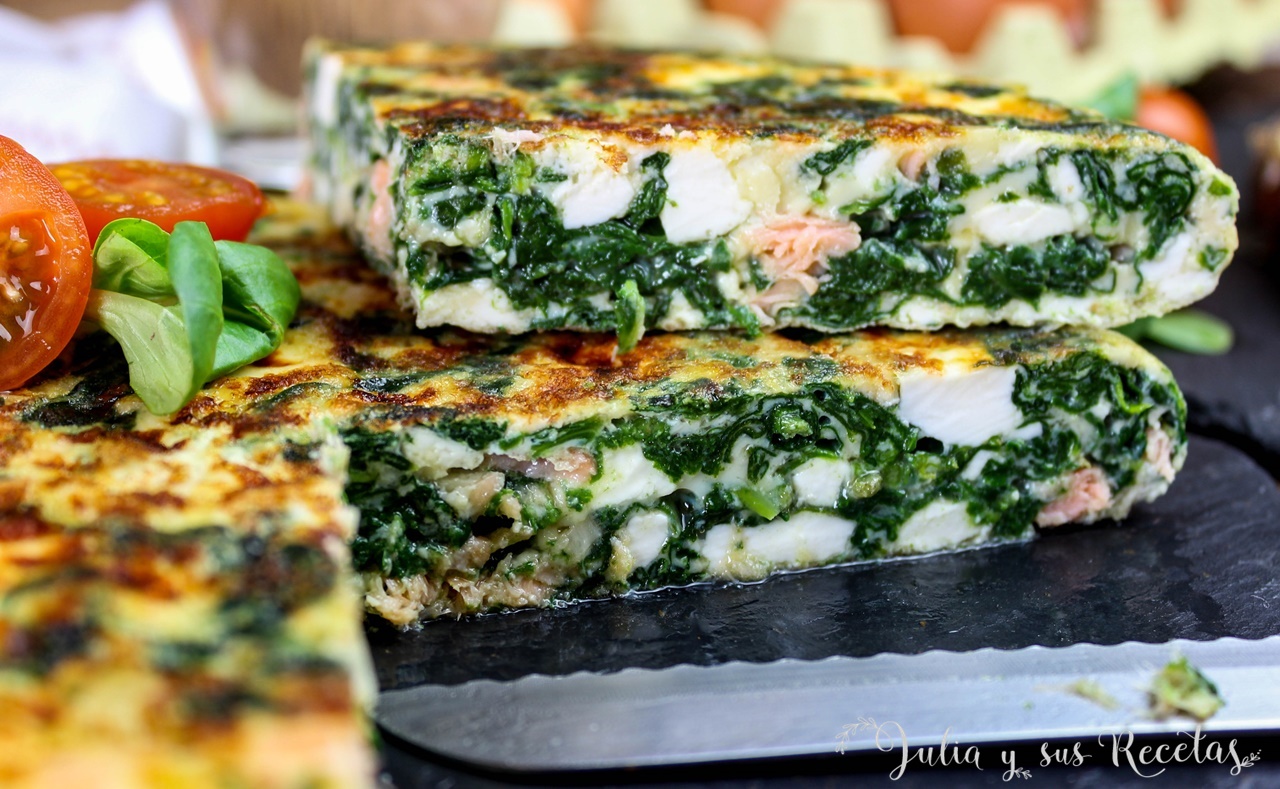 JULIA Y SUS RECETAS Tortilla de espinacas, queso fresco y salmón