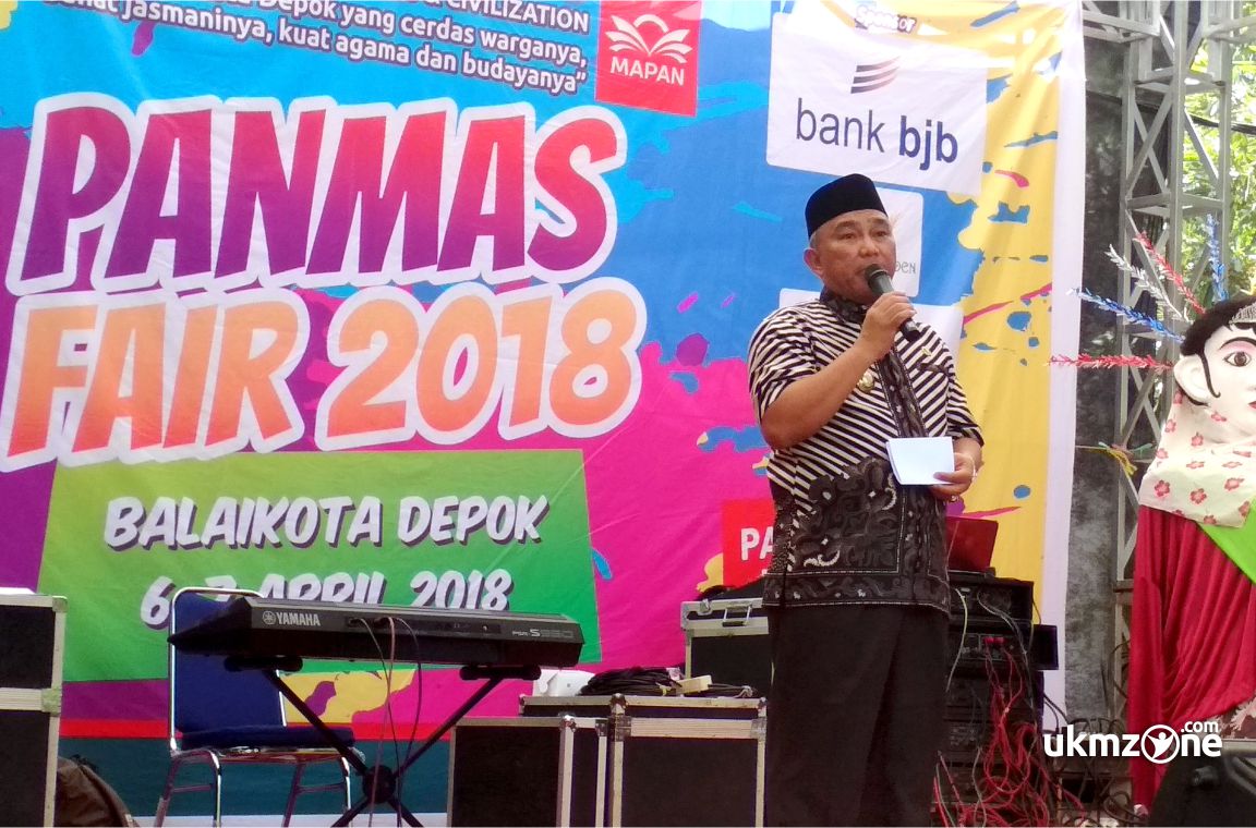 Walikota Depok membuka acara event PANMAS FAIR 2018 di balaikota Margonda Depok Walikota Depok membuka acara event PANMAS FAIR 2018 di balaikota Margonda Depok