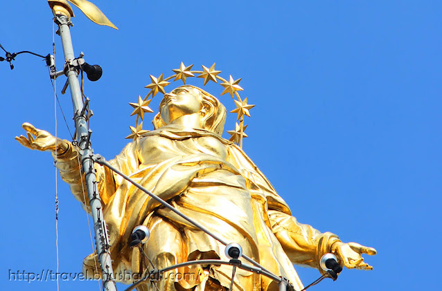 Half Day itinerary in Milan Italy | Madonnina Sculpture in Duomo di Milano Rooftop