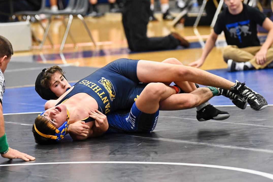 Men Wrestling Women Hard match