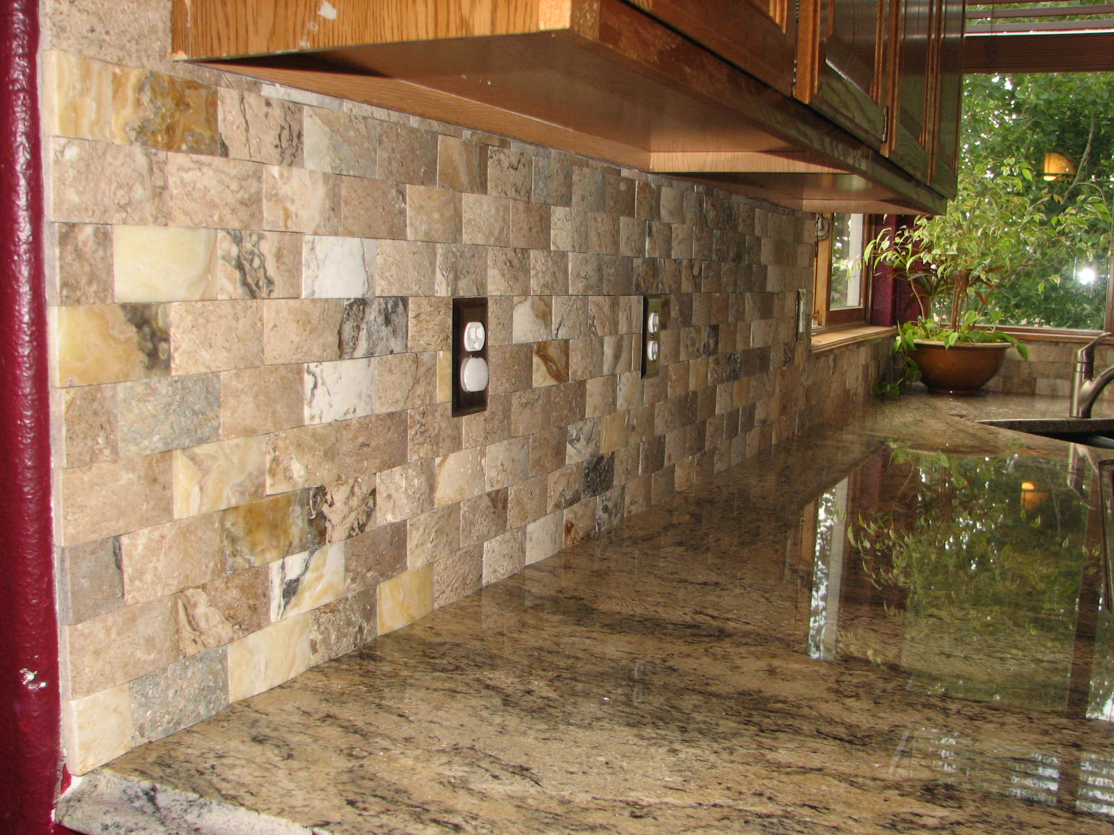 Stone Tile Kitchen Backsplash Ideas