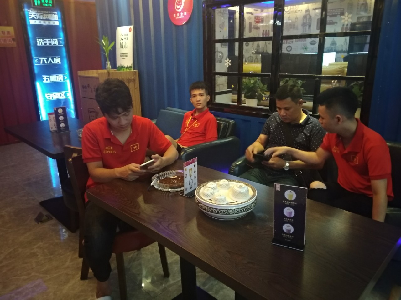 AoE Trung Việt 2018