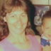 Esta mujer adoptó a un niño que nadie quería —27 años después el hace ESTO a sus espaldas