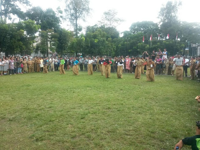 Live Report: Seru, Lomba Lari Goni di Pematangsiantar Untuk Meriahkan HUT RI Ke 72 Live Report: Seru, Lomba Lari Goni di Pematangsiantar Untuk Meriahkan HUT RI Ke 72
