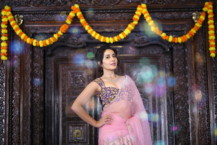 Raashi Khanna in pink lehenga