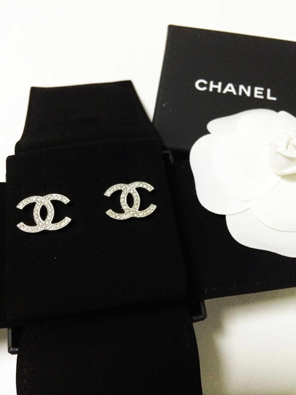 Chanel Earring Review AUTHENTIC CHANEL EARRINGS CLASSIC CC LOGO SILVER