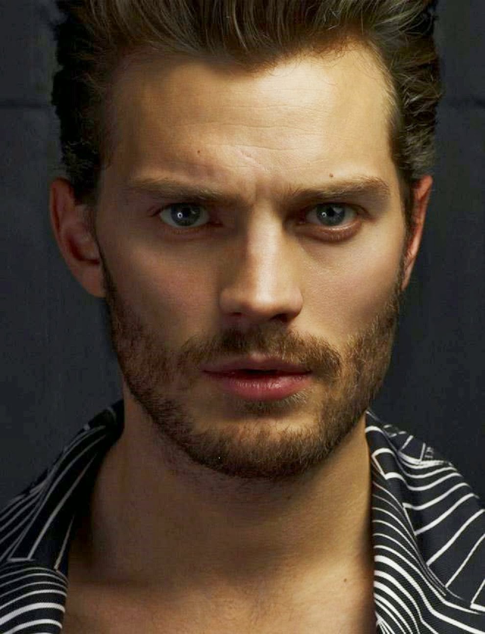jamie dornan x returns trailer jamie dornan fans portraits of jamie for quot wonderland jamie dornan x returns trailer jamie dornan fans portraits of jamie for quot wonderland