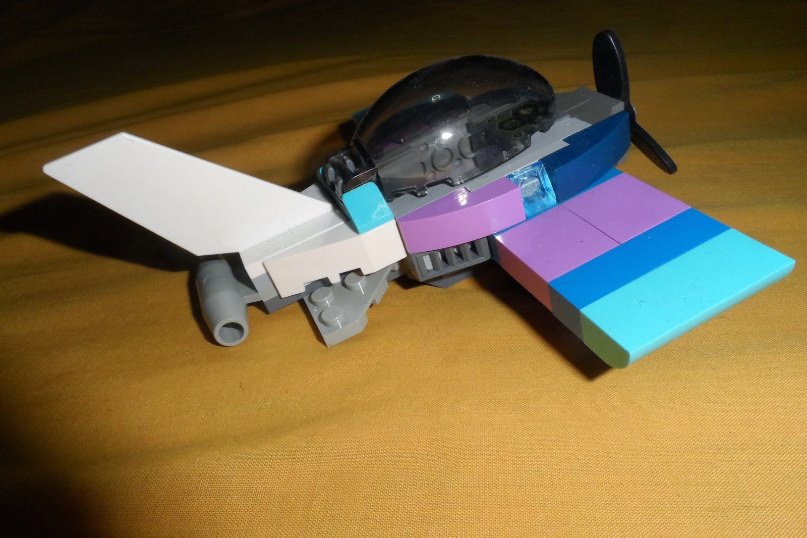 Taleweaver's Brick Stories: Tutorial: MOC Make your own Lego Airplane