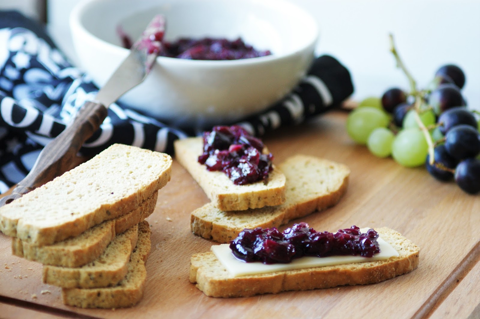 Trauben Zwiebel Chutney - Papilio Maackii