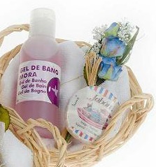 cesta mimbre baño aroma mora como detalle de boda para mujeres