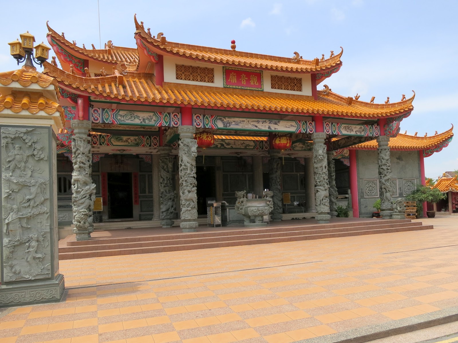 Johor Bahru Chinese Temple Tour and Makan Day Trip by Car |Tony Johor