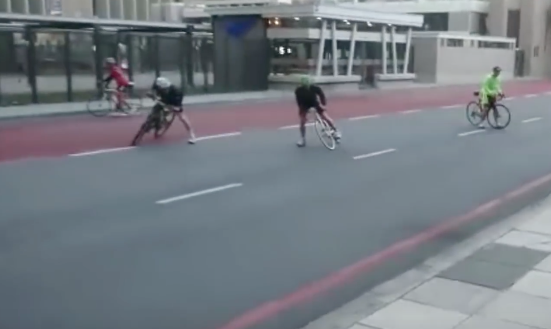 Fuertes vientos obligan a suspender la Cape Town Cycle Tour Rueda