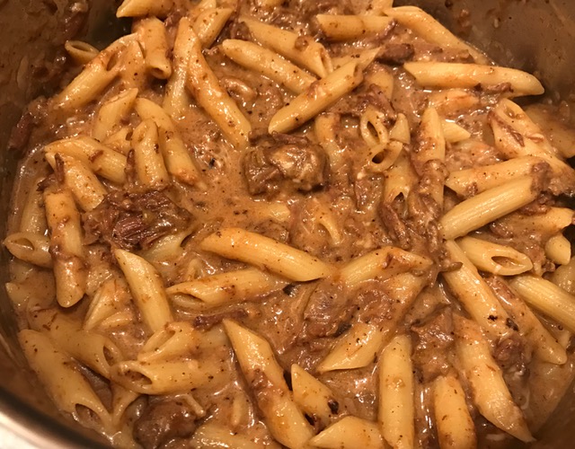 Lindsey's Luscious: YO! Philly Cheesesteak Pasta in the Instant Pot