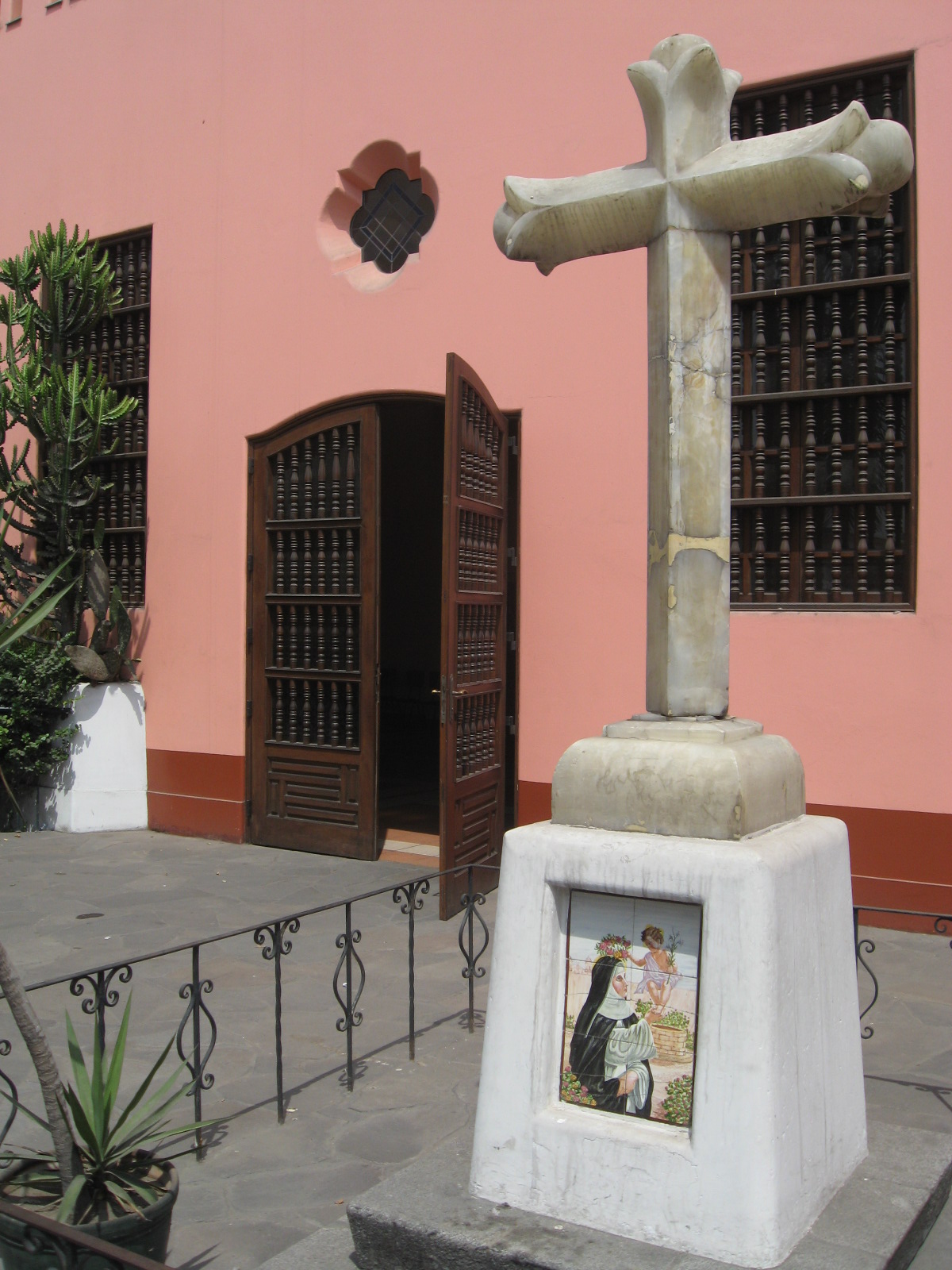 Visitando el santuario de Santa Rosa de Lima Visitando el santuario de Santa Rosa de Lima