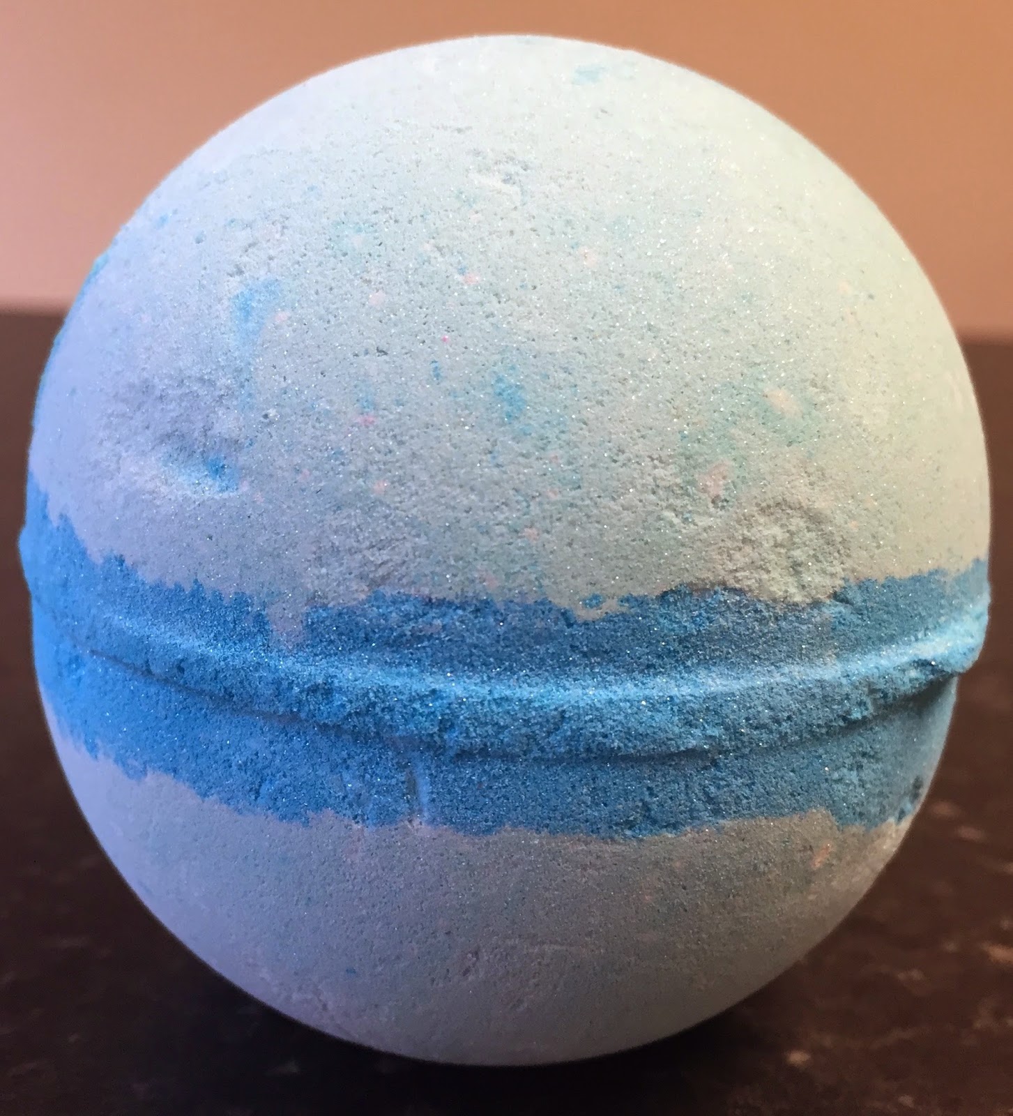 all things lush uk frozen bath bomb lush christmas gift sets
