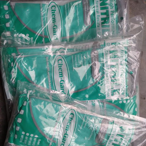 găng tay chống dầu nitrile NF1513