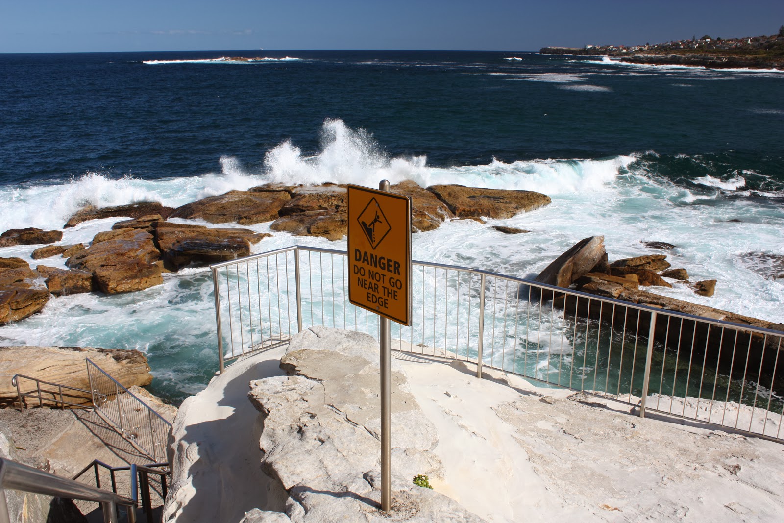 Sydney City and Suburbs Coogee, Giles Baths, sign