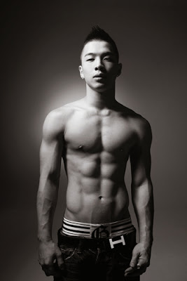 Taeyang sexy body
