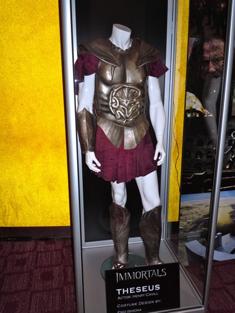 Henry Cavil Theseus Immortals costume