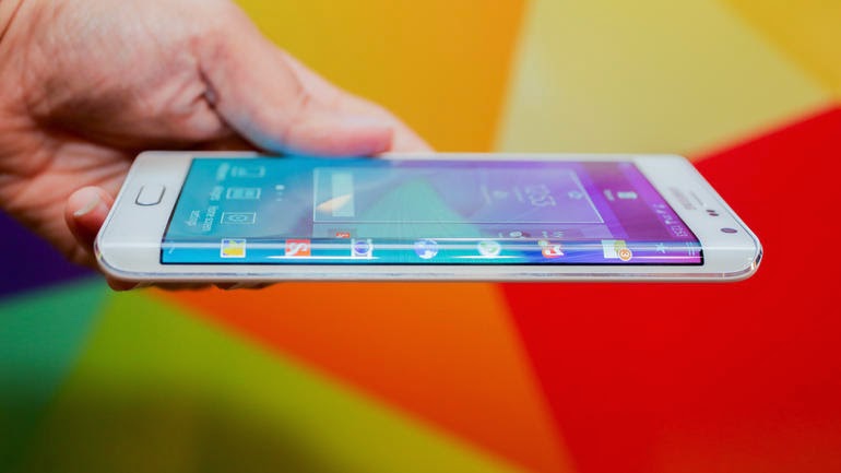 Come personalizzare schermo laterale Samsung Galaxy S6 Edge aggiungendo i pannelli