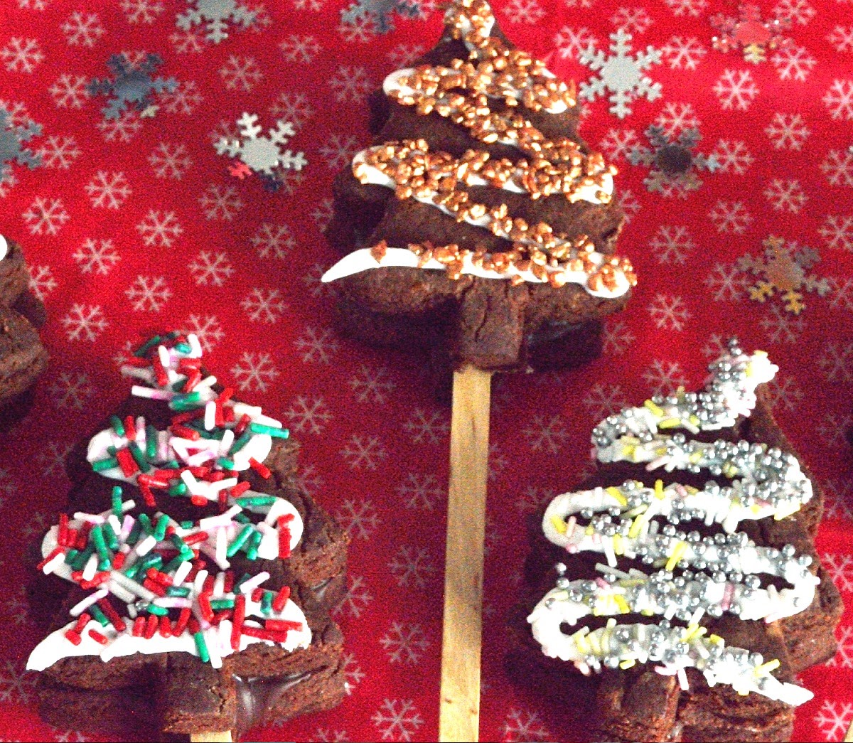 Utterly Scrummy Food For Families Chocolate Christmas Tree Biscuits