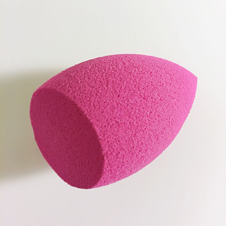 Real Techniques Miracle Finish Sponge Real Techniques Miracle Finish Sponge