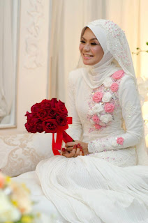 pink bubblegum princess Idea baju  akad  nikah  dan bertunang