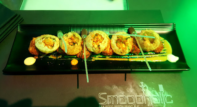 food blogger dubai smoqoholic fusion chicken pani puri