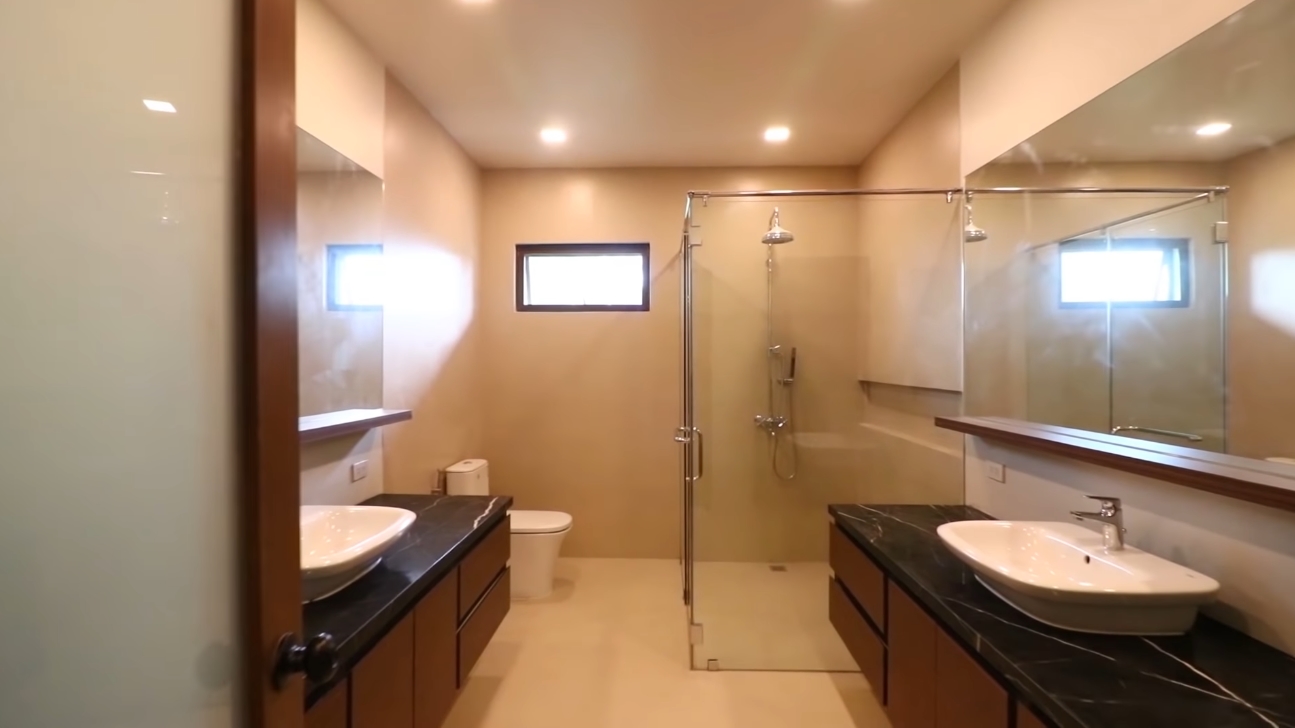 16 Photos vs. House Tour A11 || FULL TOUR! MASSIVE Ayala Alabang CORNER Brand New House and Lot for Sale - Luxury Home Video Tour 16 Photos vs. House Tour A11 || FULL TOUR! MASSIVE Ayala Alabang CORNER Brand New House and Lot for Sale - Luxury Home Video Tour