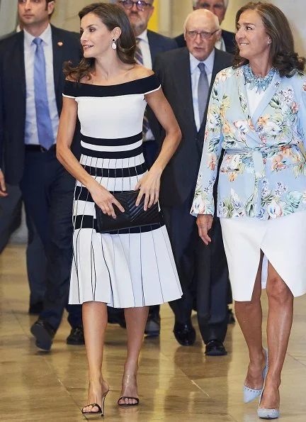 Queen Letizia wore Carolina Herrera Striped Off The Shoulder Knit Dress and Carolina Herrera sandals