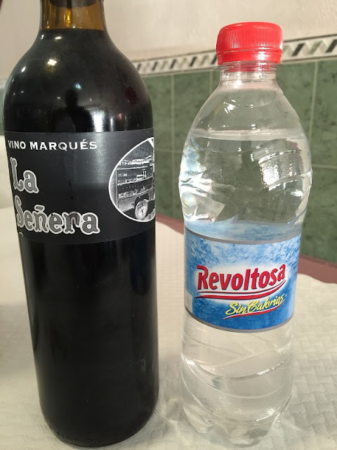 El vino y la gaseosa El vino y la gaseosa