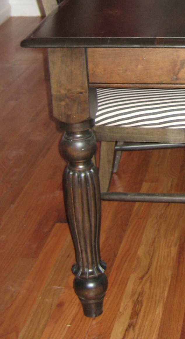 Nature's Pine Furniture Lingo Standard Dining Tables