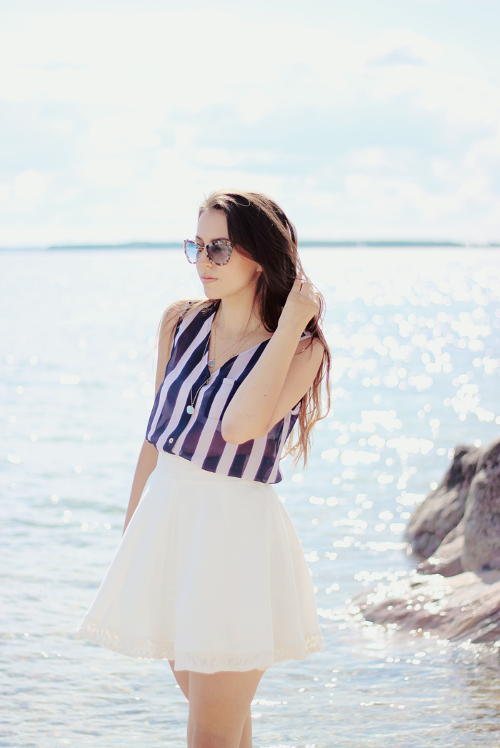 Beach outfit fashion blogger