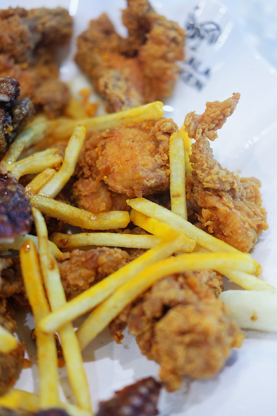 Ivy's Life HOOLALA CHICKEN GANDARIA CITY JAKARTA