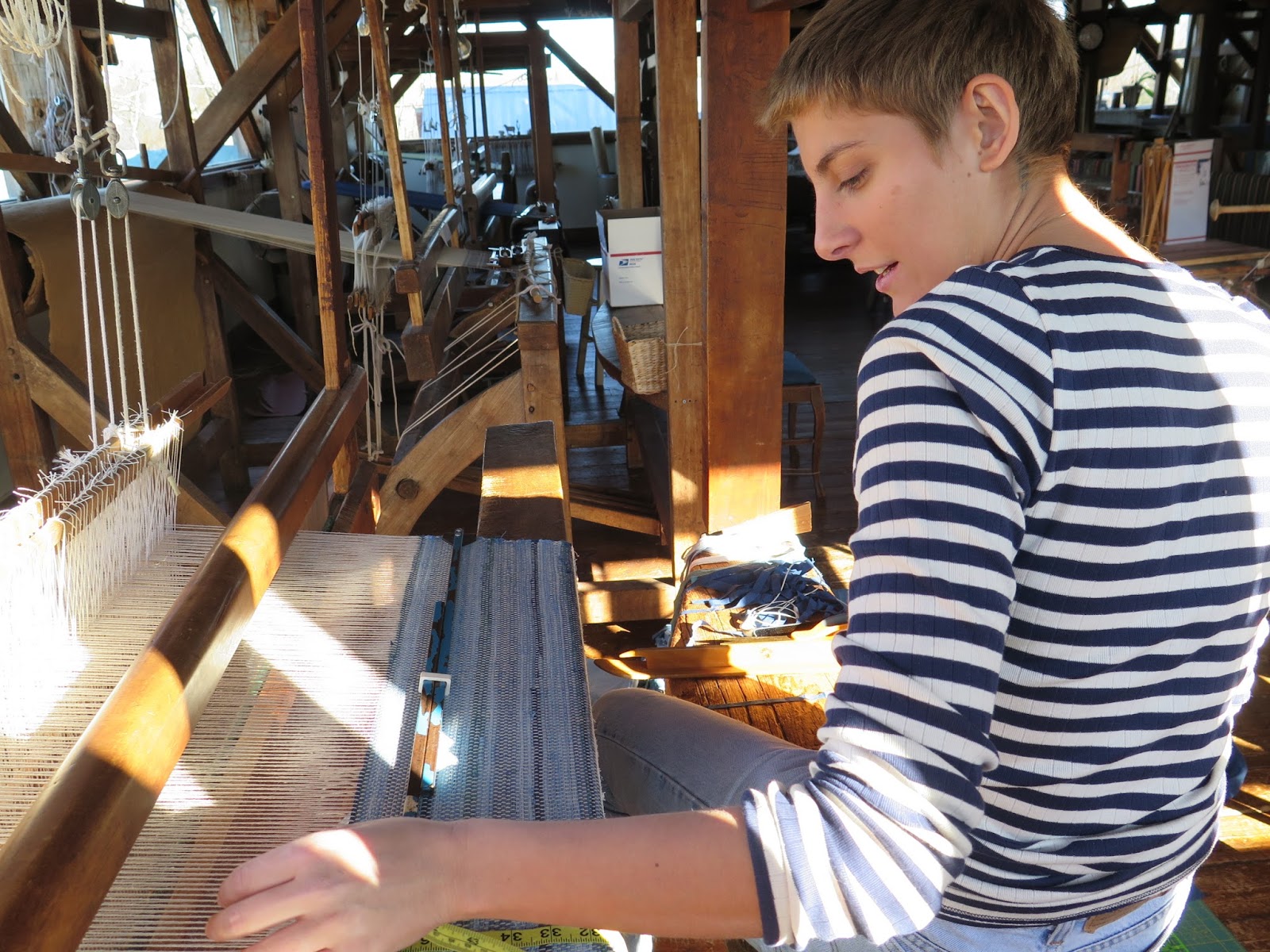 marshfield school of weaving: Birthday's, Blues & Barn Looms.