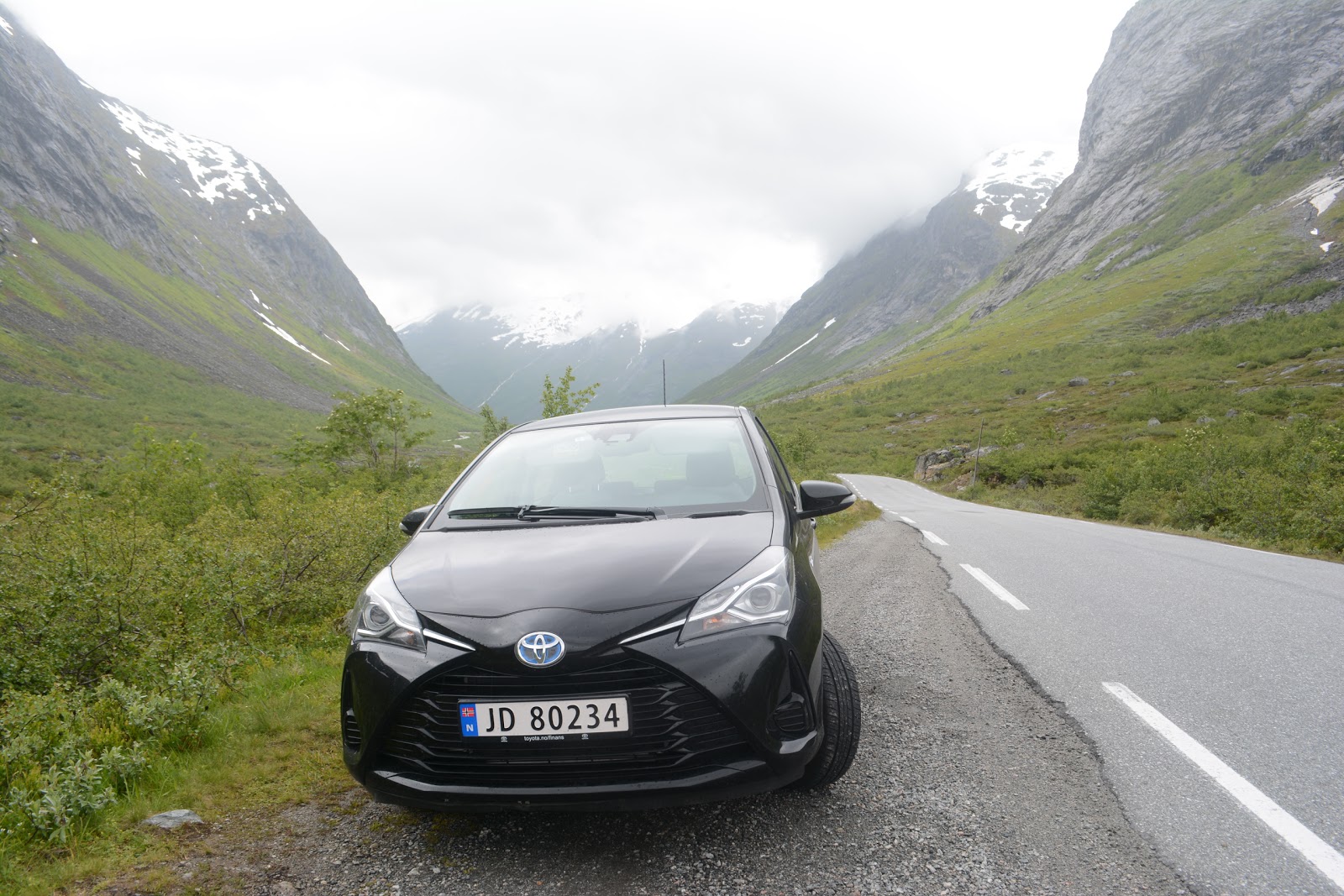 Miss HappyFeet 7 Reasons You Should Rent A Car in Norway